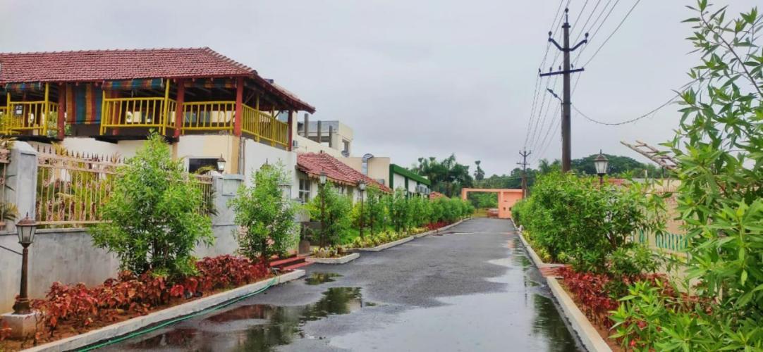 Siriki Resorts Srungavarapukota Zewnętrze zdjęcie