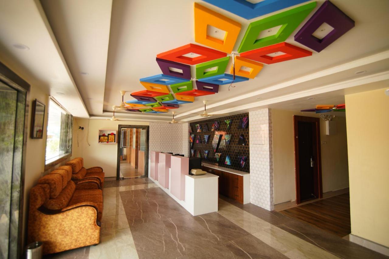 Siriki Resorts Srungavarapukota Zewnętrze zdjęcie